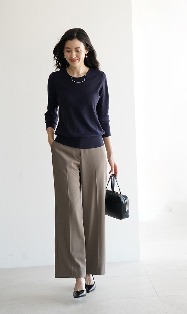 シワになりにくいブレアストレートパンツ３色展開