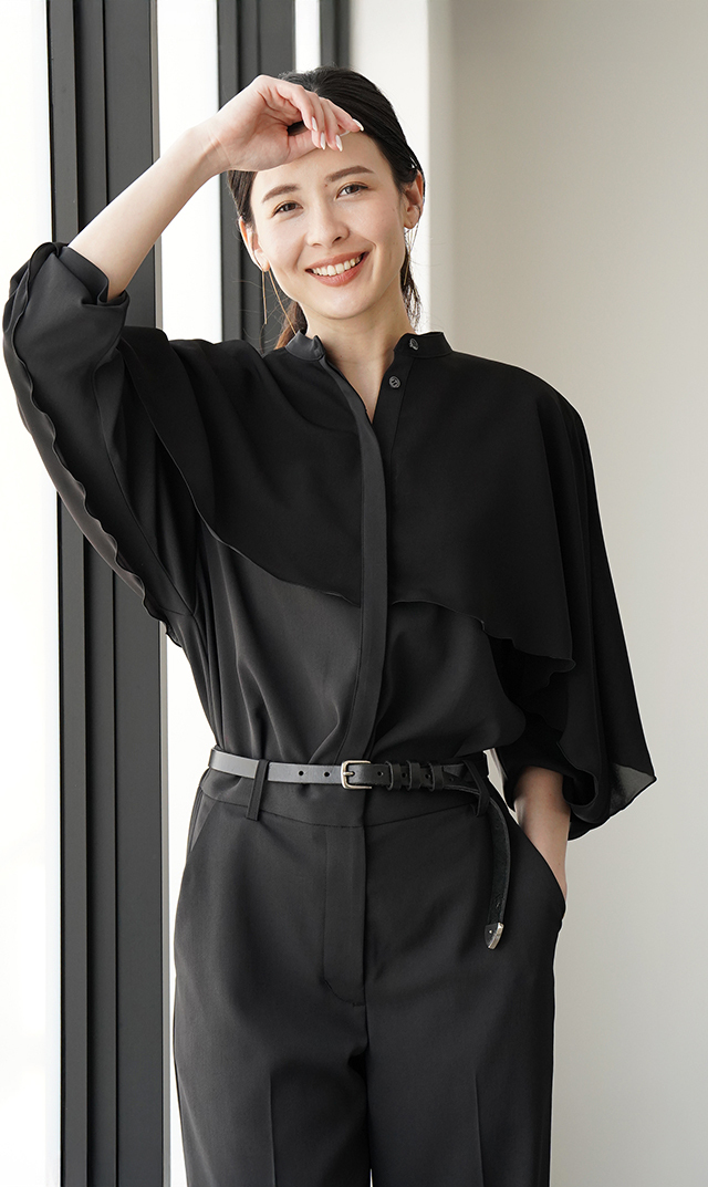 シアー素材レイヤードヴェールブラウス黒紺