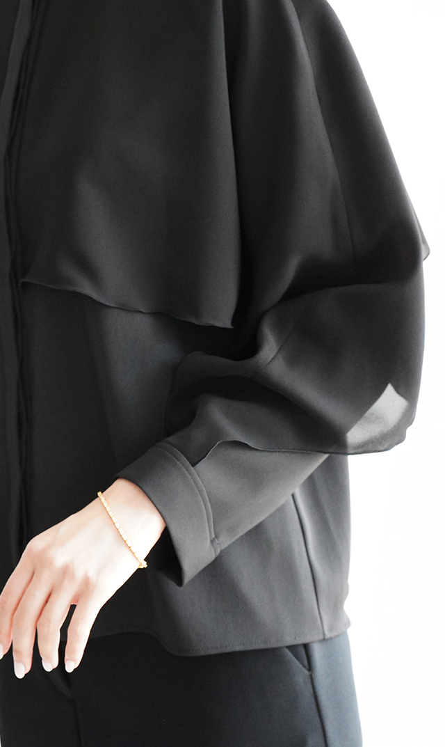 シアー素材レイヤードヴェールブラウス黒紺