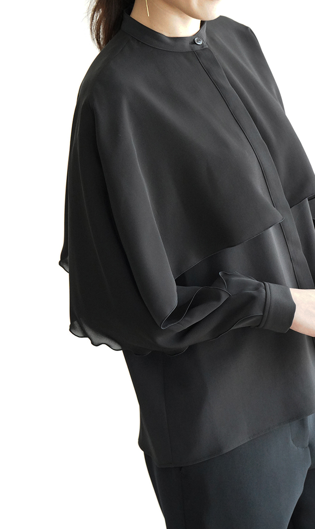 シアー素材レイヤードヴェールブラウス黒紺