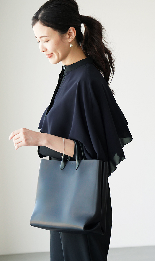 シアー素材レイヤードヴェールブラウス黒紺