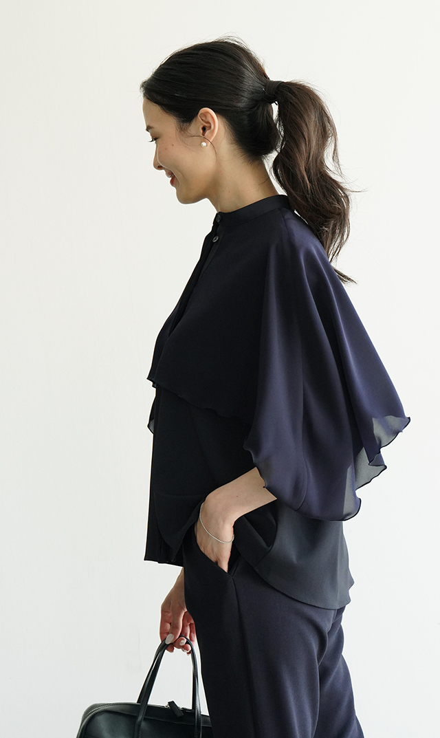 シアー素材レイヤードヴェールブラウス黒紺