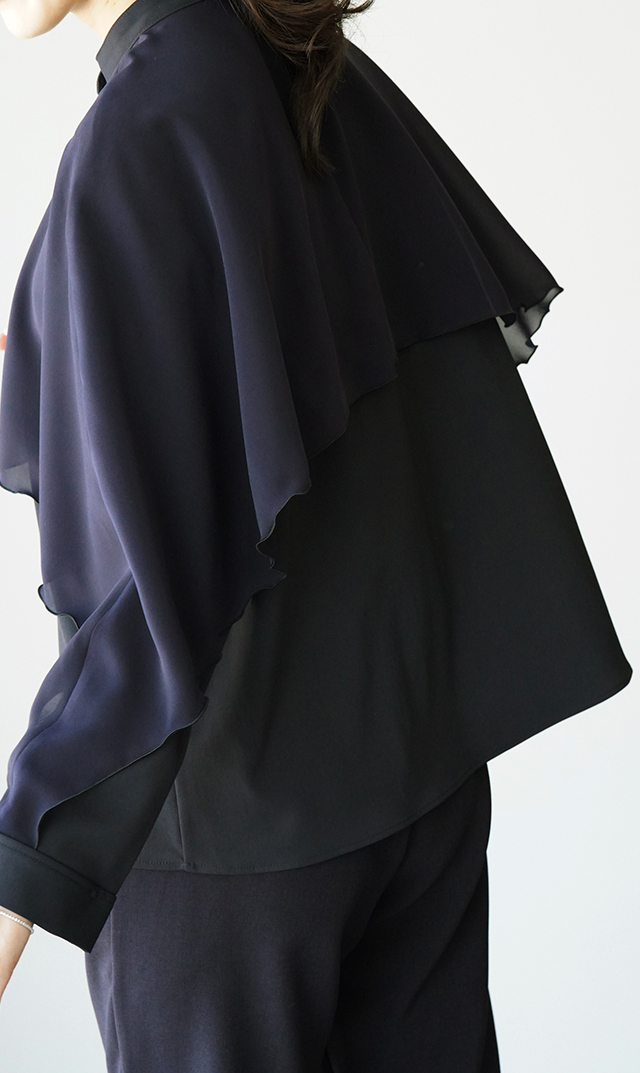 シアー素材レイヤードヴェールブラウス黒紺