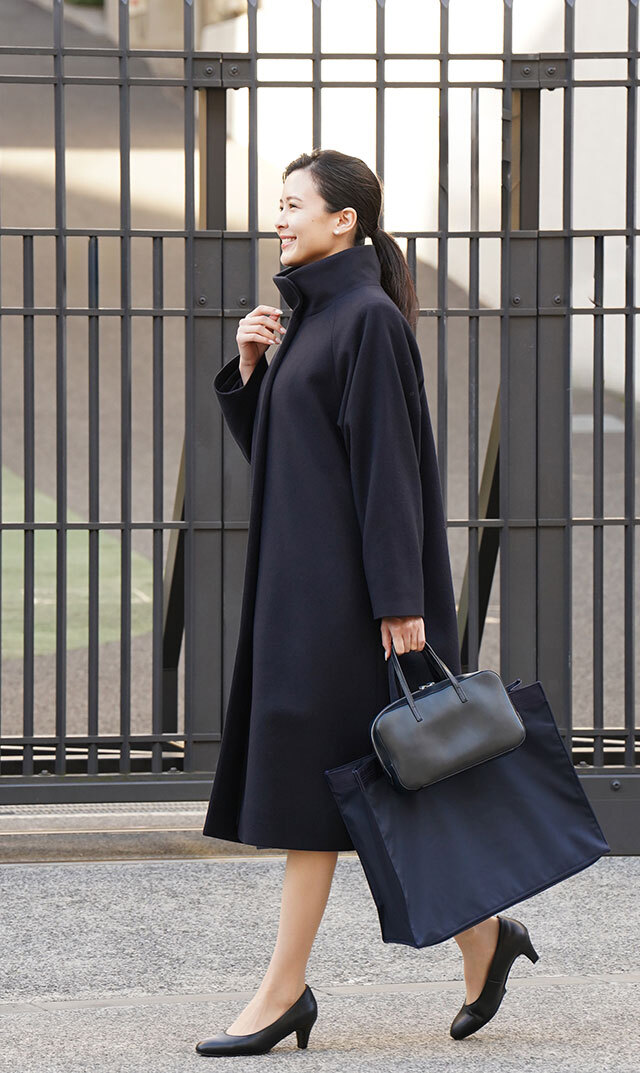 上質な素材感が大人のスタイリングにマッチする