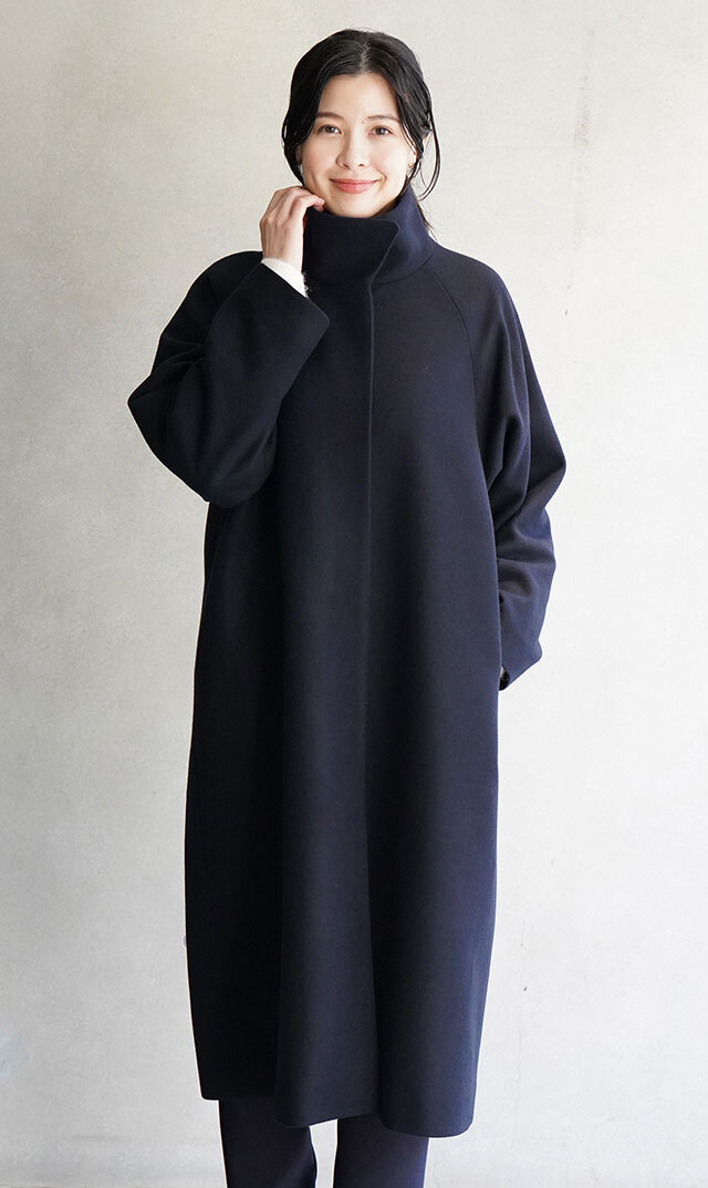 上質な素材感が大人のスタイリングにマッチする