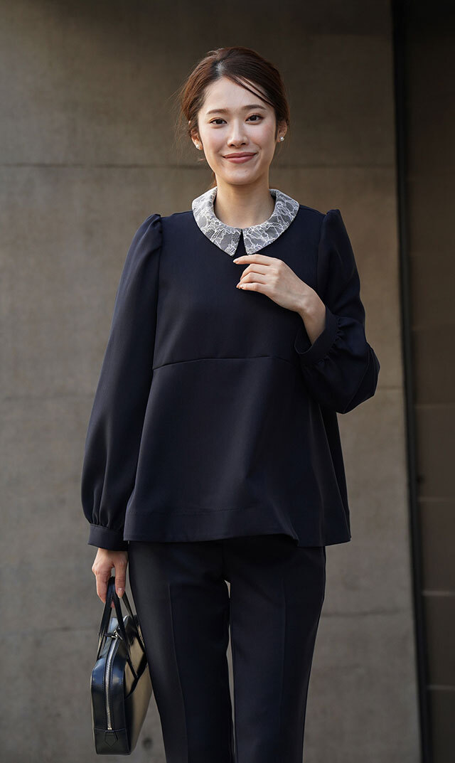 取り外し可能レース襟付きクルーネックブラウス黒