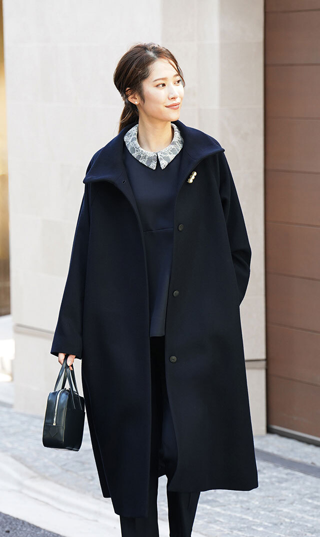 取り外し可能レース襟付きクルーネックブラウス黒