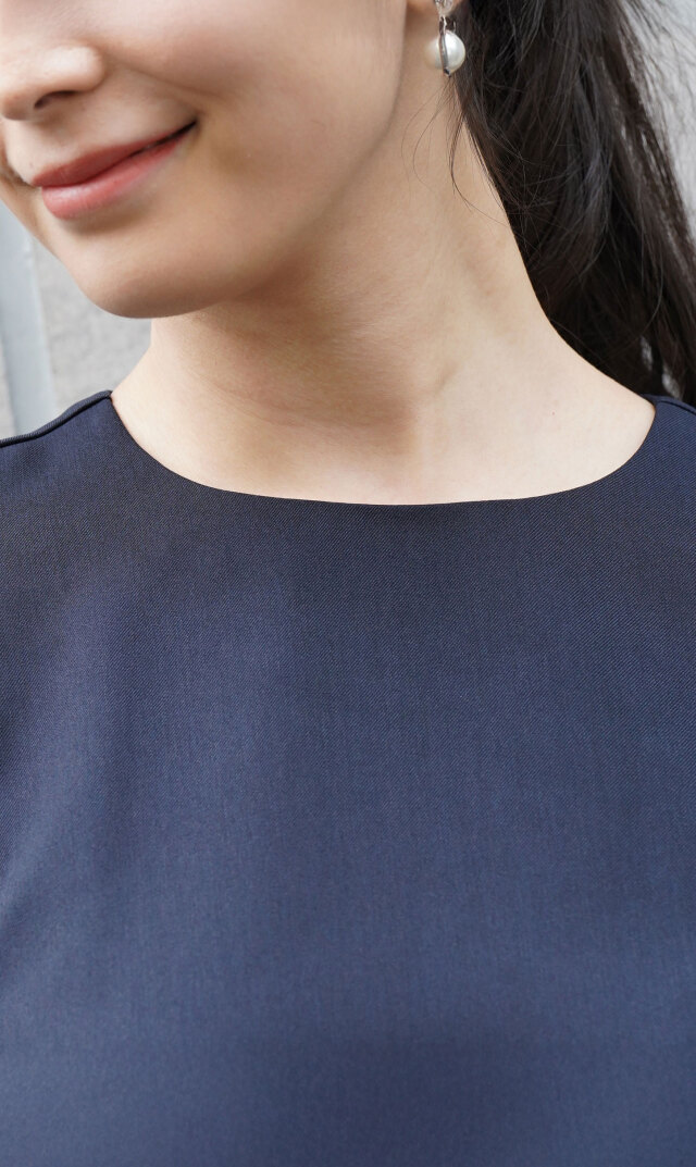 取り外し可能レース襟付きクルーネックブラウス黒