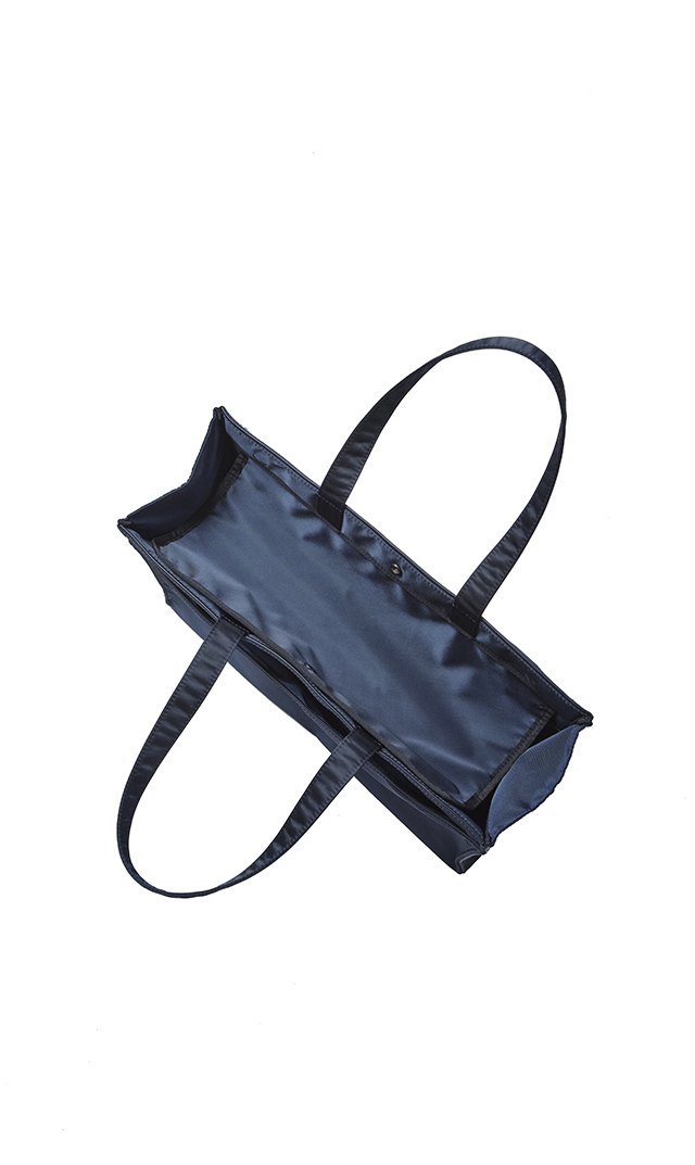 お子様のお教室通いやお受験、学校関係にピッタリのネイビートートバッグ