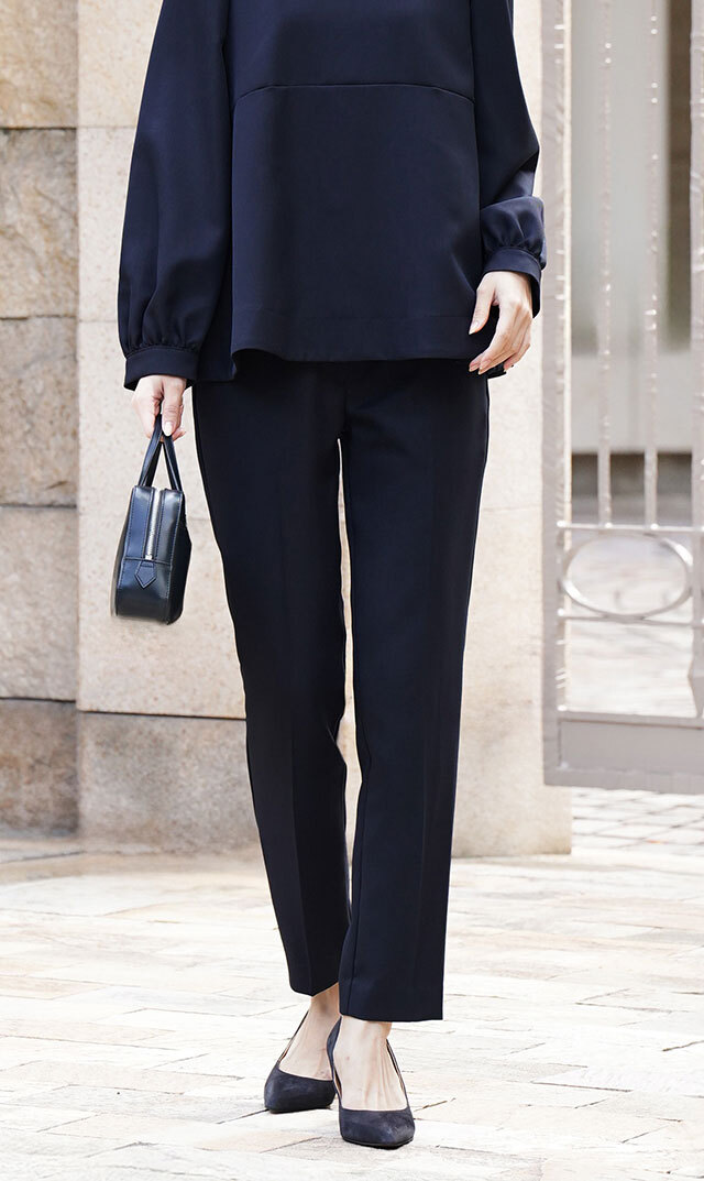 細身シルエットセンタープレス美脚パンツ紺