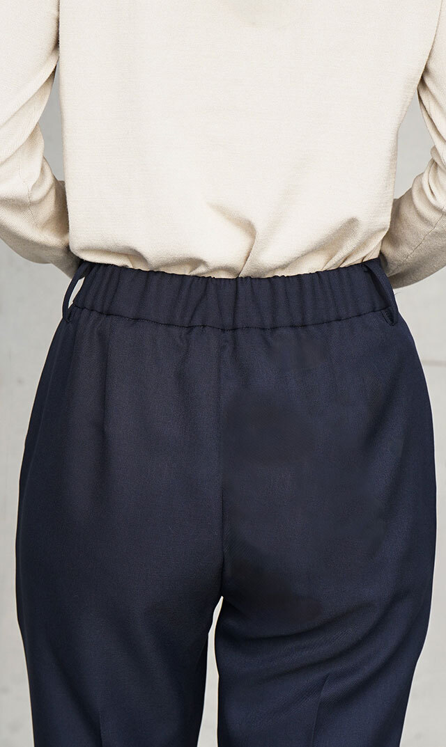 細身シルエットセンタープレス美脚パンツ紺