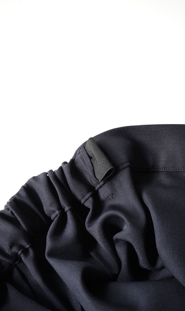 細身シルエットセンタープレス美脚パンツ紺