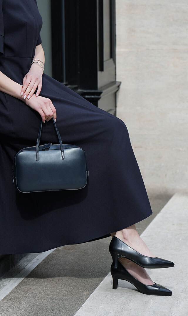 歩きやすさを追求したママのための5cmヒールパンプス