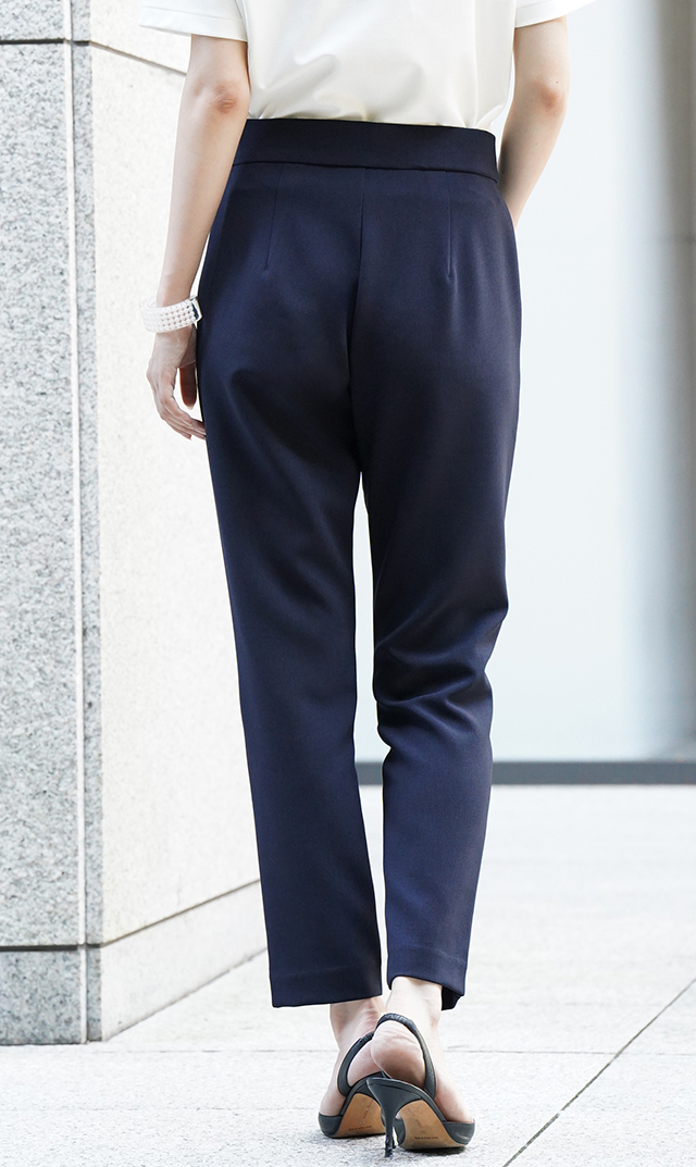 360°ストレッチ・シワ防止テイパードパンツ紺