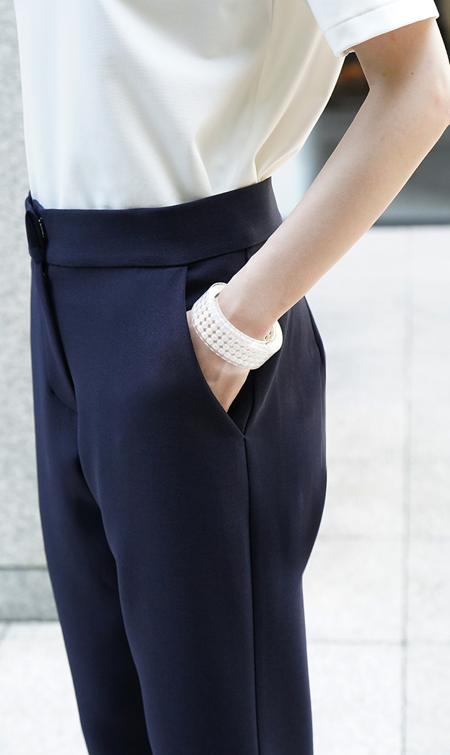 360°ストレッチ・シワ防止テイパードパンツ紺