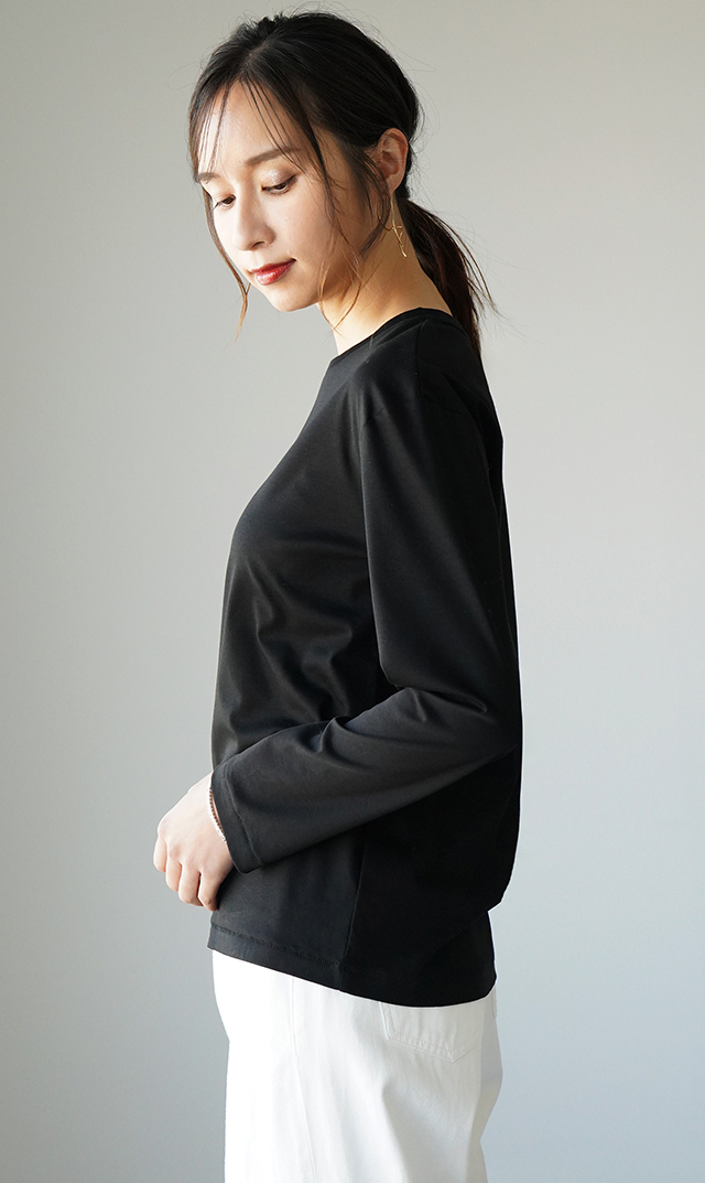 イタリア×日本の共同開発素材ロングスリーブTシャツ黒