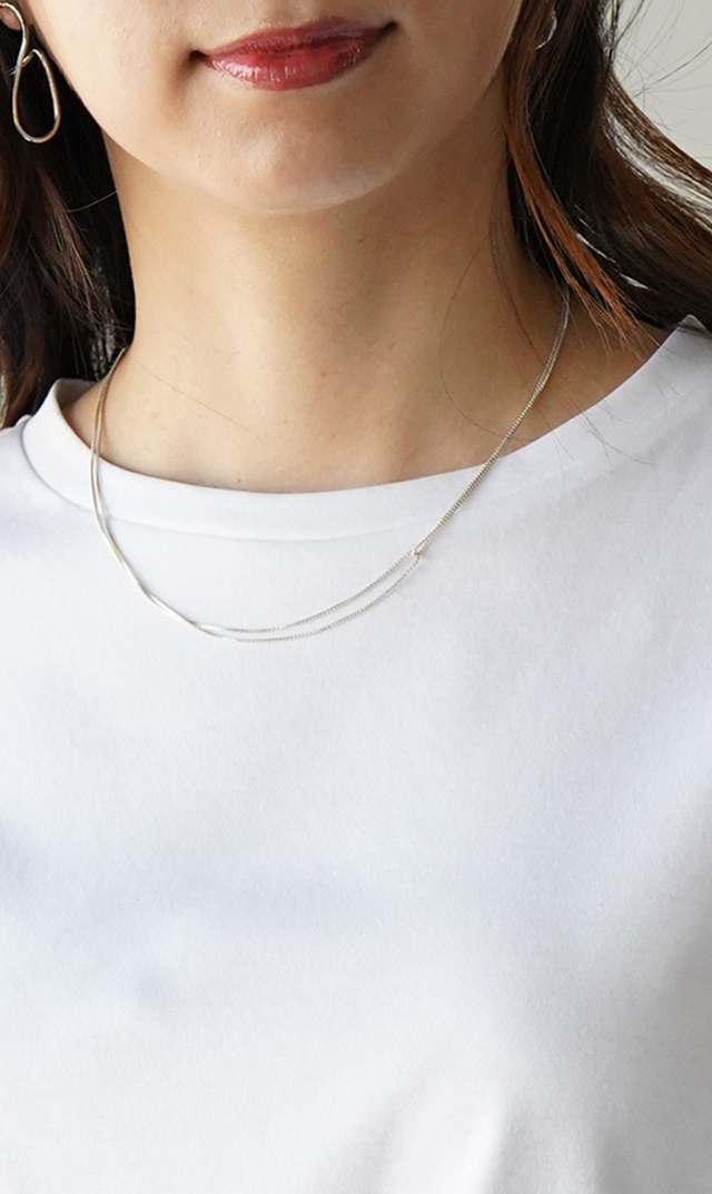 イタリア×日本の共同開発素材ロングスリーブTシャツ白