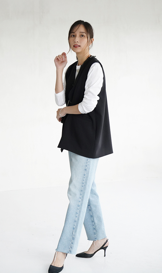 多機能素材コクーンジレ黒