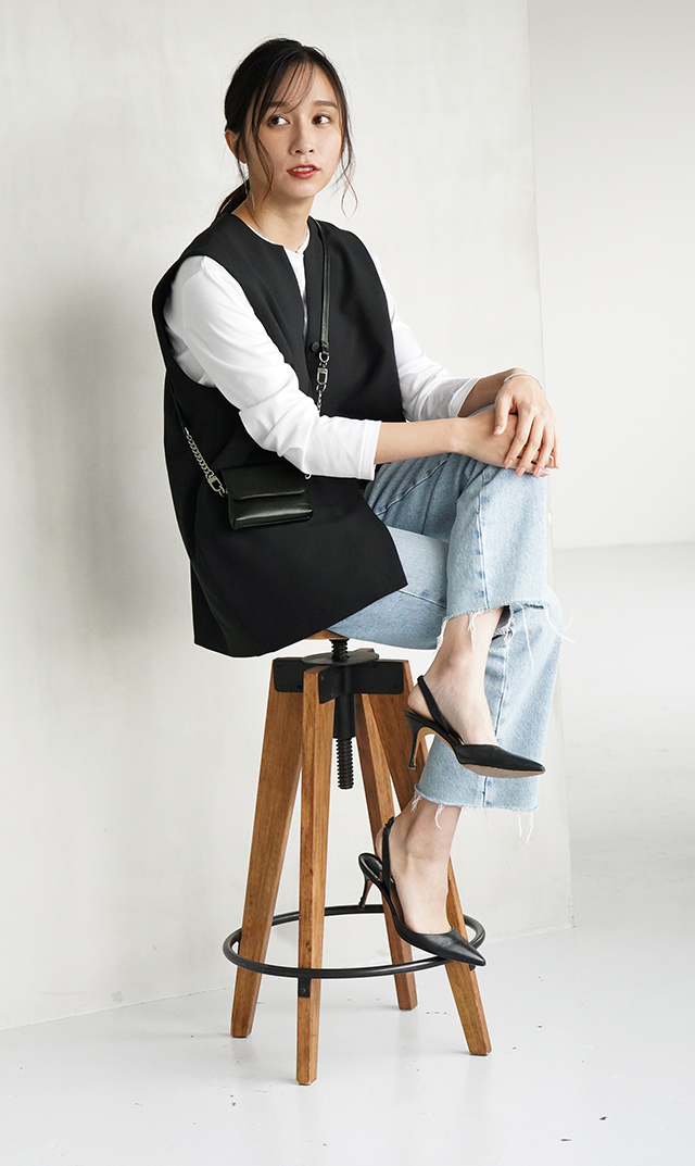 多機能素材コクーンジレ黒