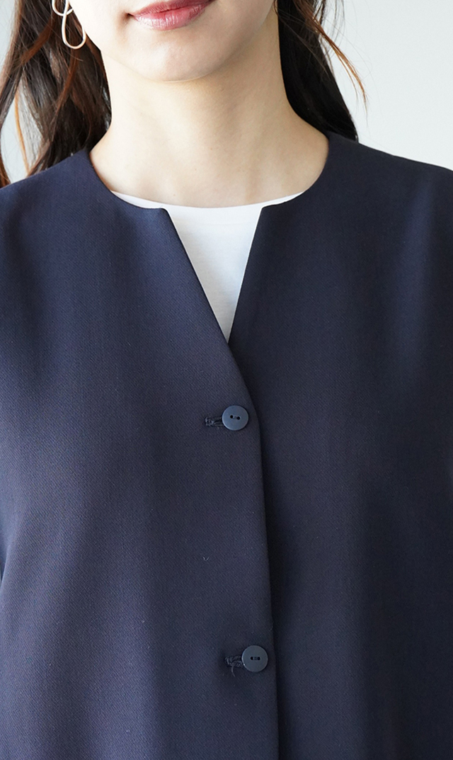 多機能素材コクーンジレ黒