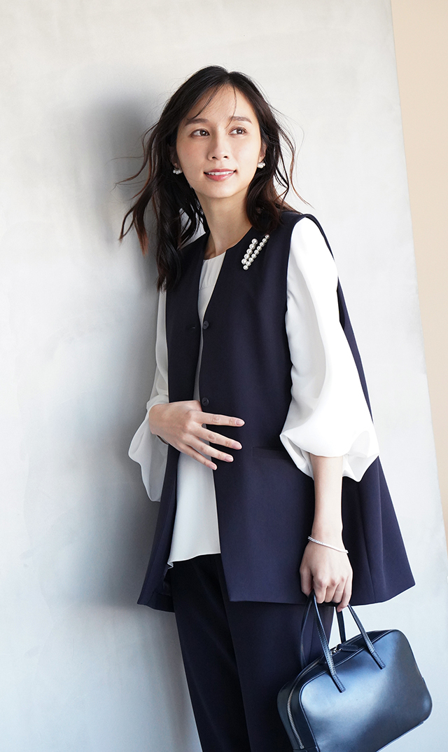 多機能素材コクーンジレ紺