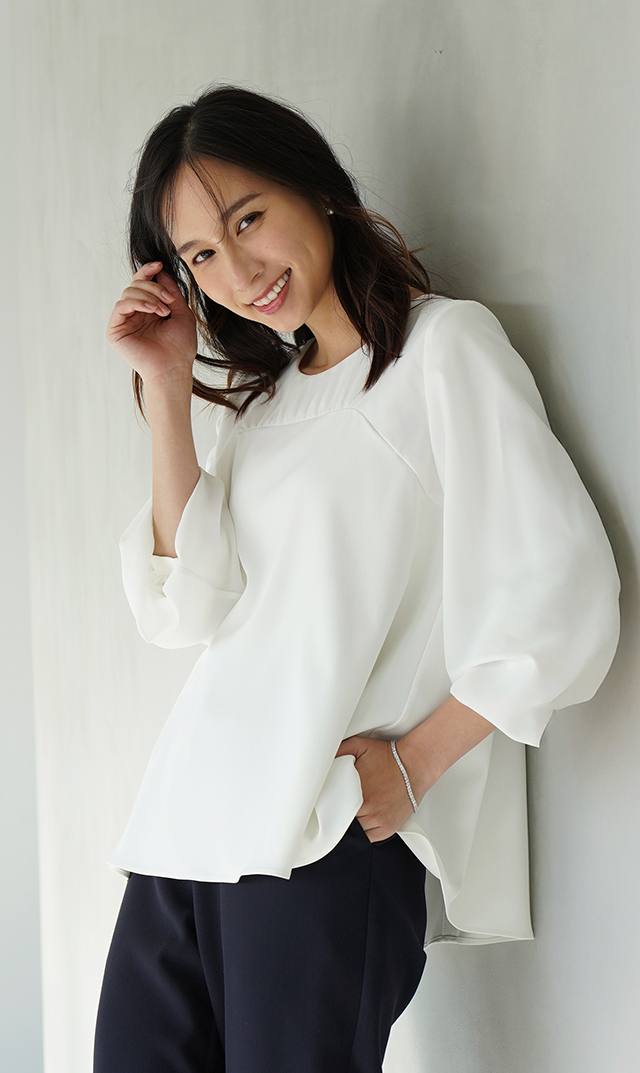 多機能素材シアー×ツイルビスチェブラウス白