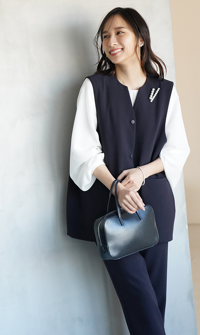 多機能素材シアー×ツイルビスチェブラウス白