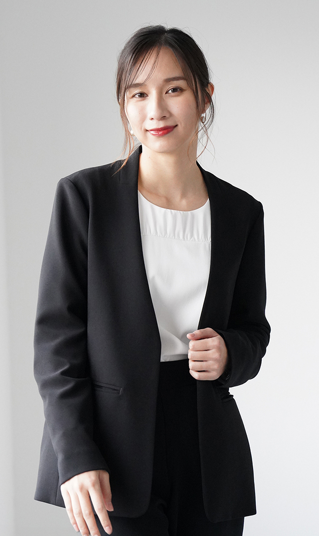 多機能素材シアー×ツイルビスチェブラウス白