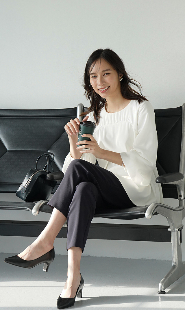 多機能素材シアー×ツイルビスチェブラウス白