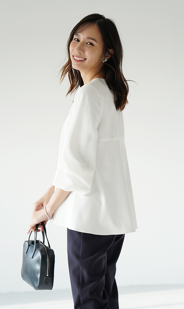 多機能素材シアー×ツイルビスチェブラウス白