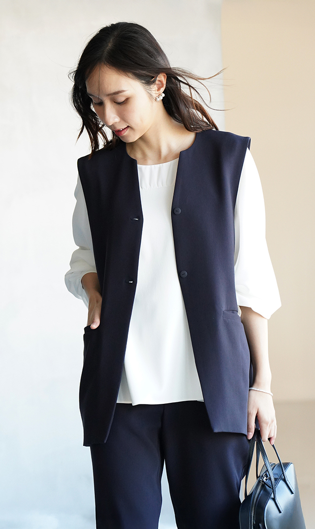 多機能素材シアー×ツイルビスチェブラウス白