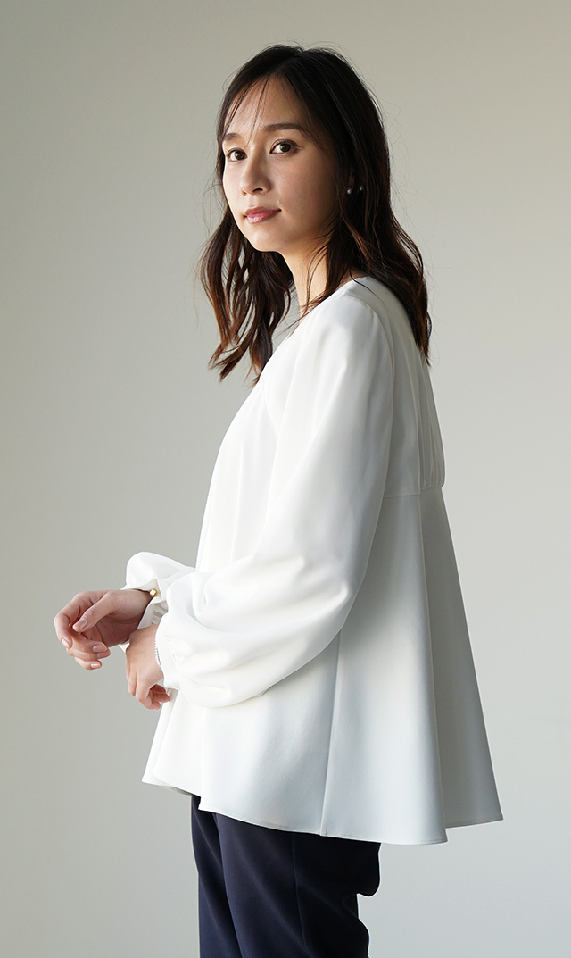 多機能素材シアー×ツイルビスチェブラウス白