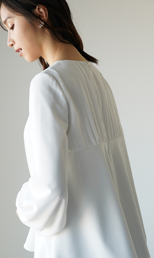 多機能素材シアー×ツイルビスチェブラウス白