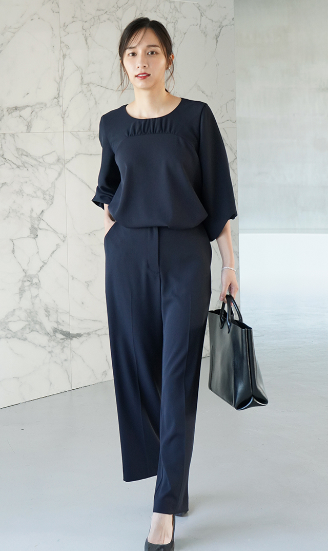 多機能素材シアー×ツイルビスチェブラウス紺