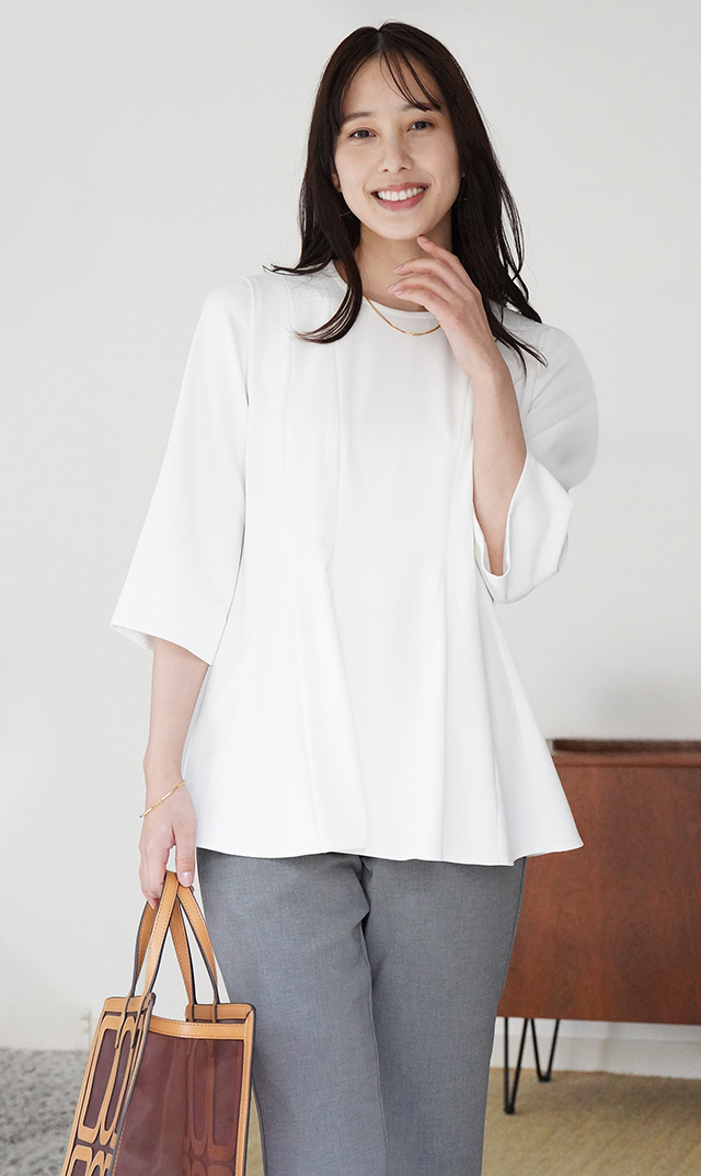UVカットベルペプラムブラウス白