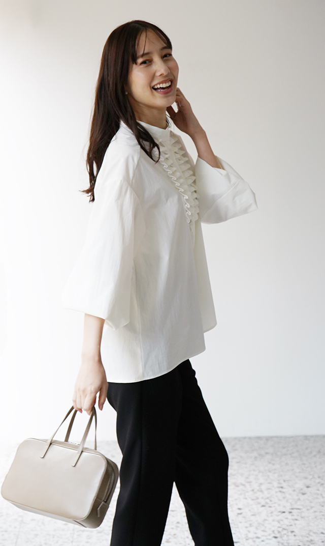 UVカット吸水速乾シャインタックリボンブラウス白