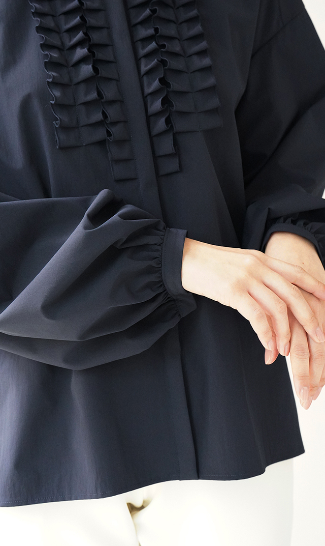 UVカット吸水速乾シャインタックリボンブラウス紺