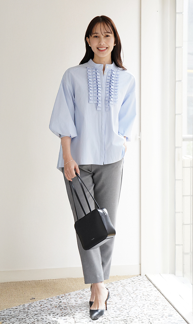 UVカット吸水速乾シャインタックリボンブラウス水色