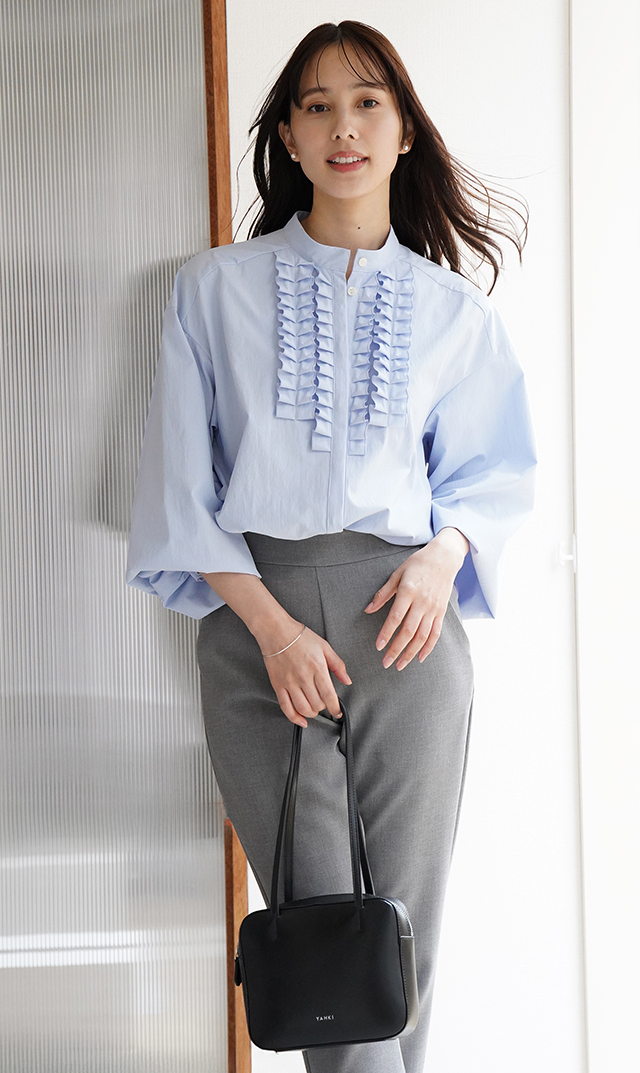 UVカット吸水速乾シャインタックリボンブラウス水色