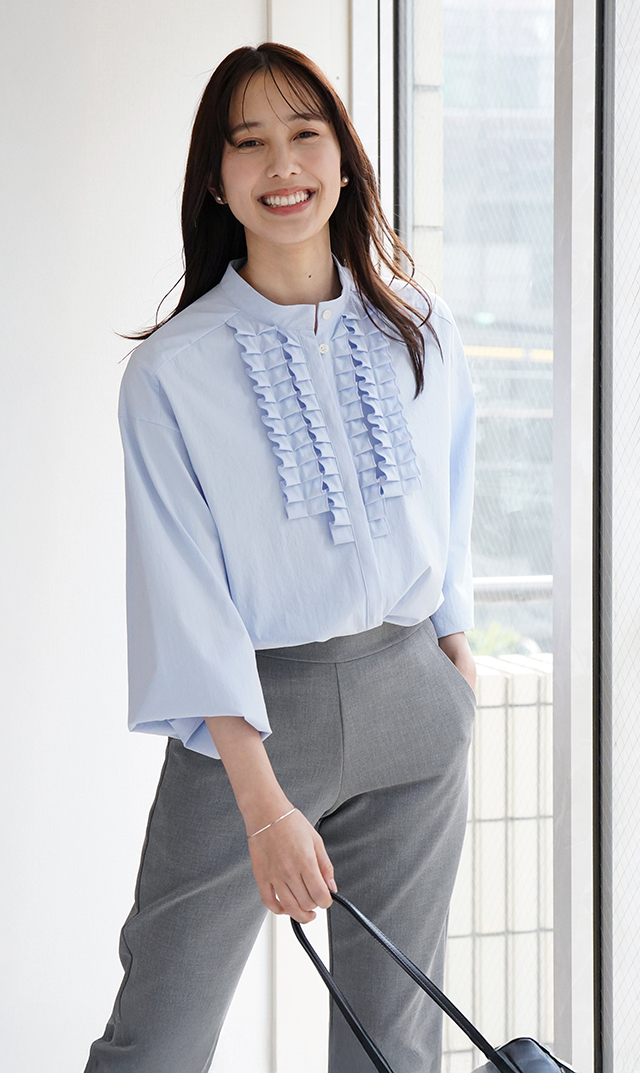 UVカット吸水速乾シャインタックリボンブラウス水色