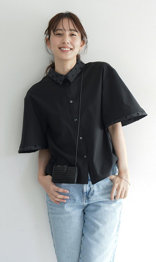 撥水素材５分袖襟付きブラウス黒