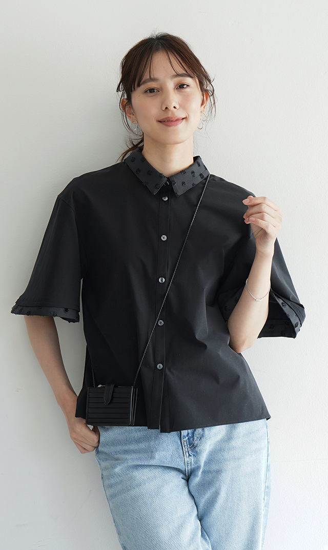 撥水素材５分袖襟付きブラウス黒