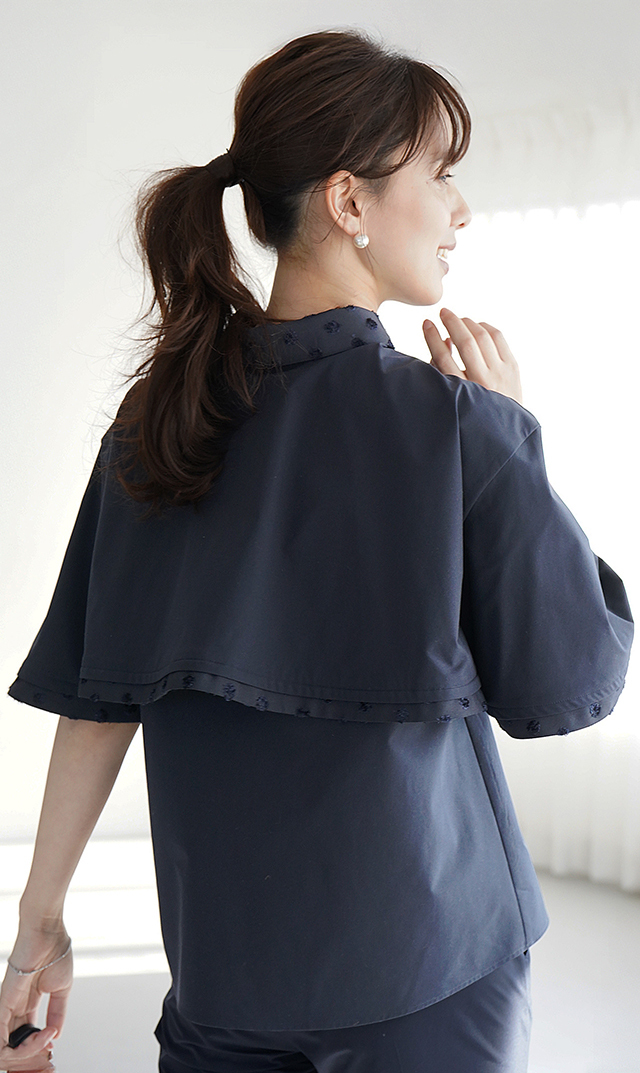 撥水素材５分袖襟付きブラウス紺