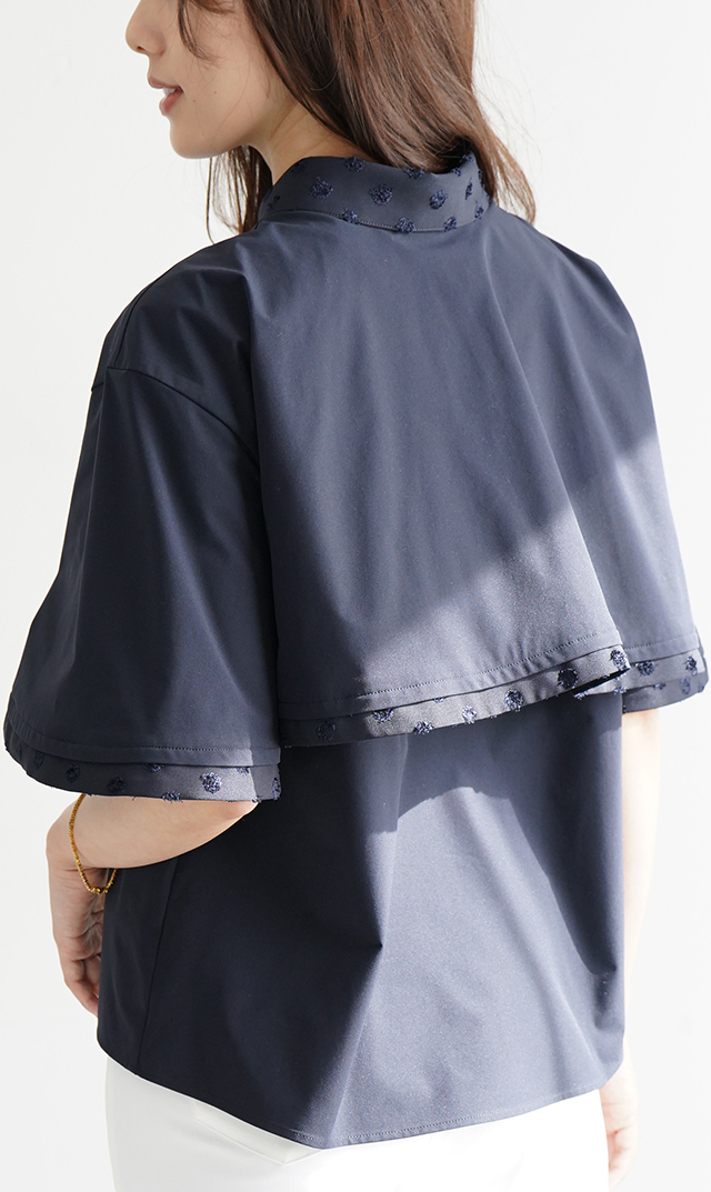 撥水素材５分袖襟付きブラウス紺