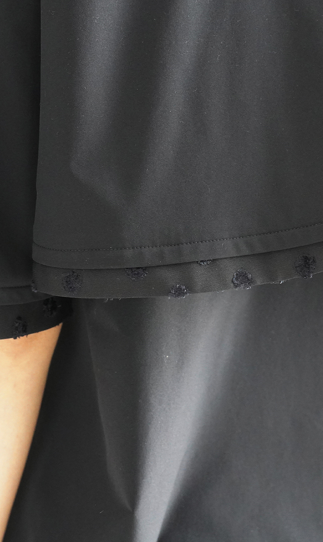 撥水素材５分袖襟付きブラウス紺