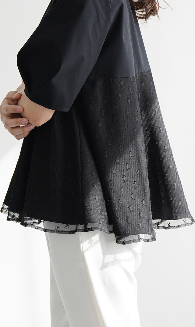 襟付きタックデザイン５分袖ブラウス黒