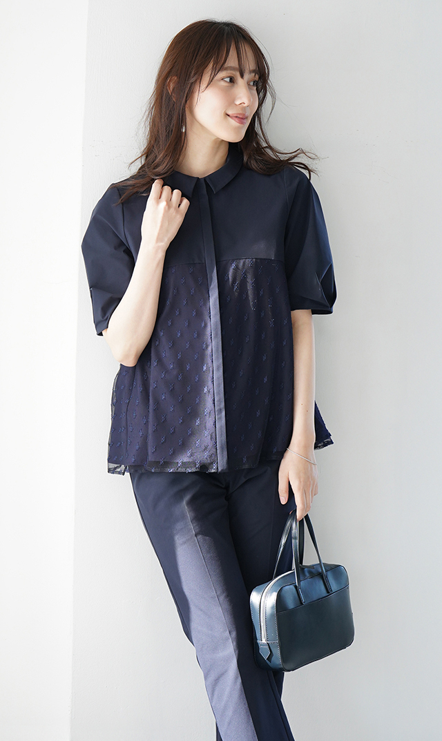 襟付きタックデザイン５分袖ブラウス紺