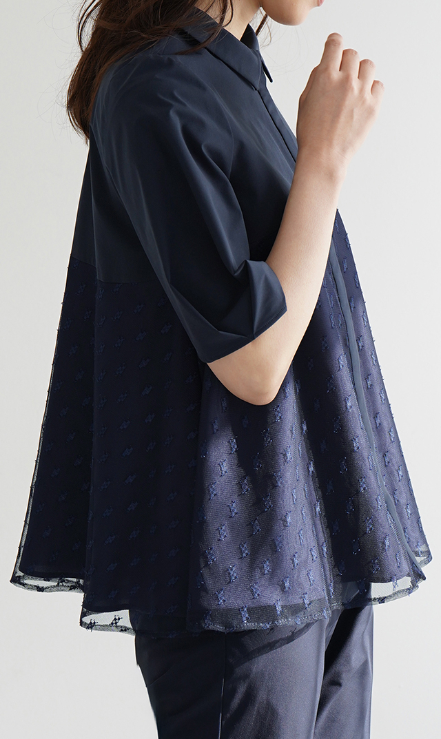 襟付きタックデザイン５分袖ブラウス紺