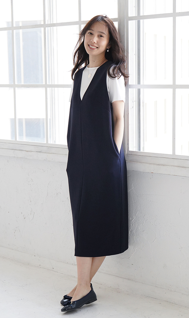 シワ防止・ストレッチ素材アヴァジャンパースカート紺