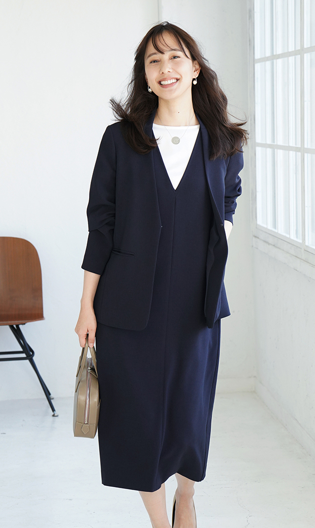 シワ防止・ストレッチ素材アヴァジャンパースカート紺